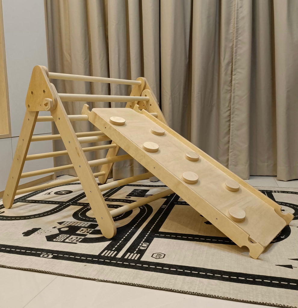 Little Climber Pikler Triangle dengan Ramp